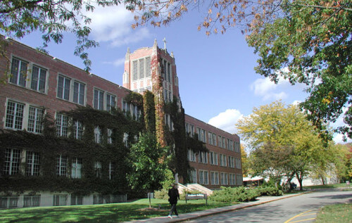 17. Aquinas College